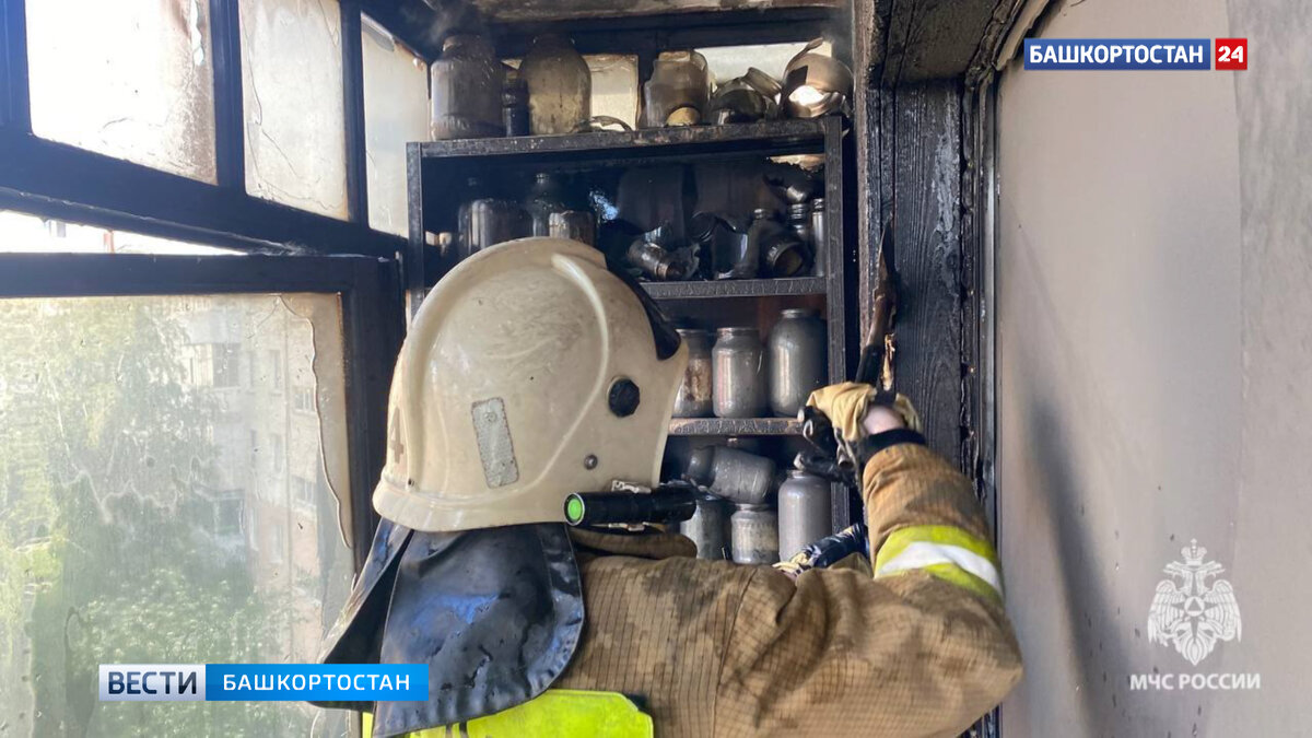    В Уфе 10 человек спасли из пожара в многоэтажке на улице Степана Кувыкина