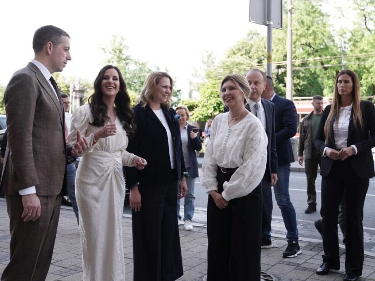    Супруга президента Сербии Александр Вучича Тамара и Елена Зеленская в Белграде© Фото : TANJUG / STRAHINJA AĆIMOVIĆ