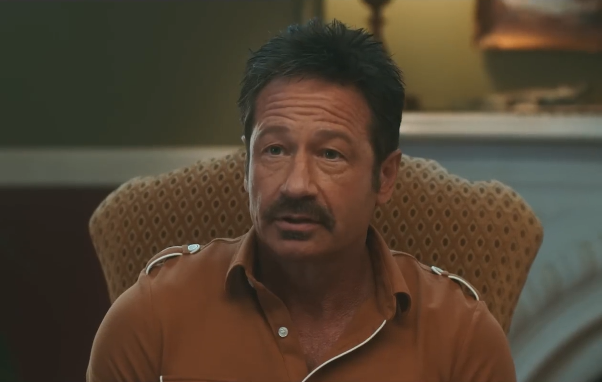 Обзор фильма "Очень плохая семейка", комедия. В главной роли Дэвид Духовны