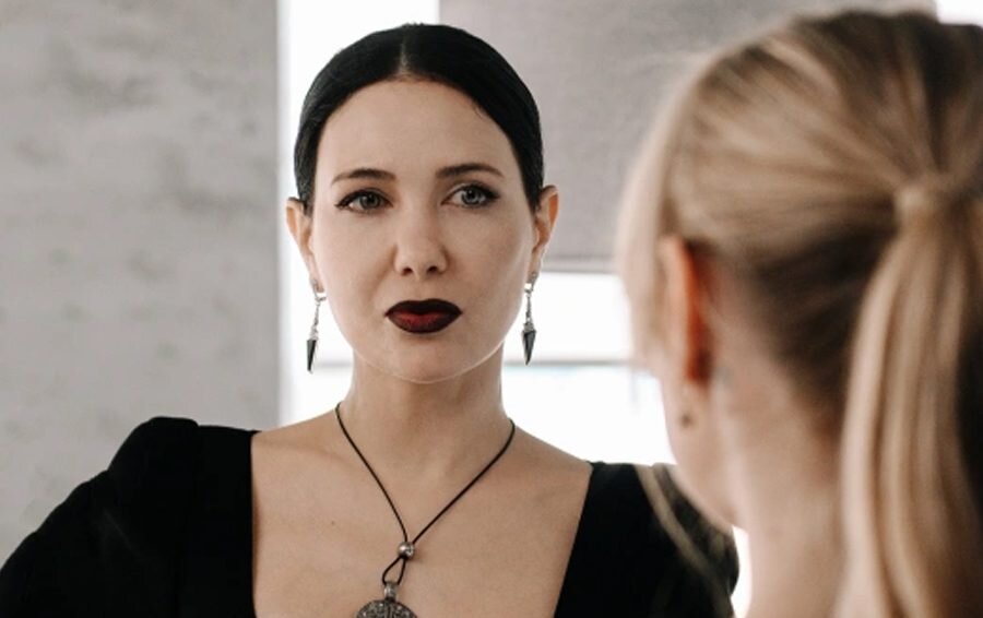    Фото: Пресс-служба онлайн-кинотеатра Kion, Екатерина Климова на съемках комедии «Жека Рассел»