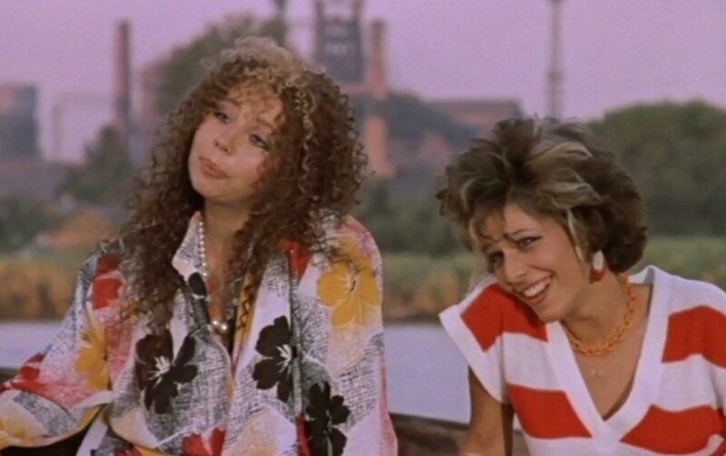 обычно разбирают уличные наряды Веры, вполне трендовые, а я лучше про халаты. / zelengarden.ru