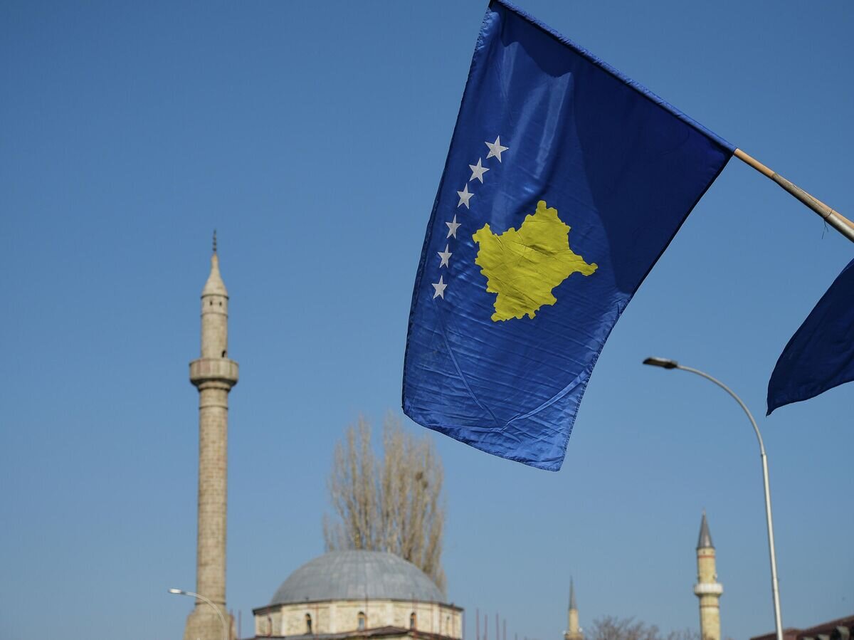    Флаг Косово в Приштине© РИА Новости / Алексей Витвицкий