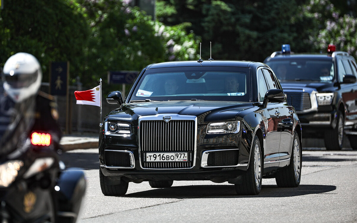 Михаил Терещенко / ТАСС📷Россия. Москва. Прибытие кортежа короля Бахрейна Хамада бен Иса Аль Халифы перед встречей с президентом РФ Владимиром Путиным в Большом Кремлевском дворце, 23 мая 2024 года