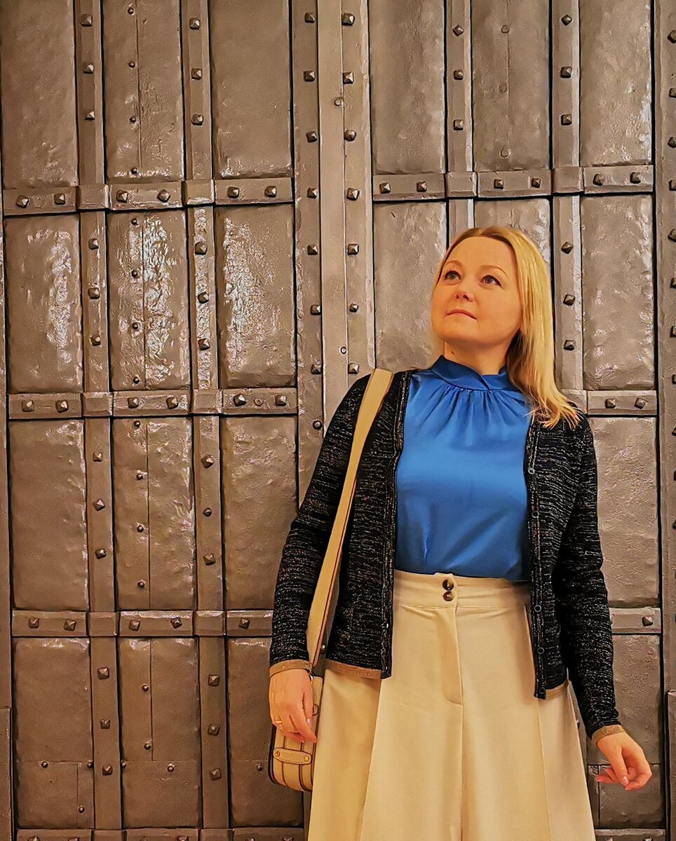 Жанна Швыдкая, писатель, автор книг "Огранка" и "Метаморфоза" декалогии "Гравитация жизни"