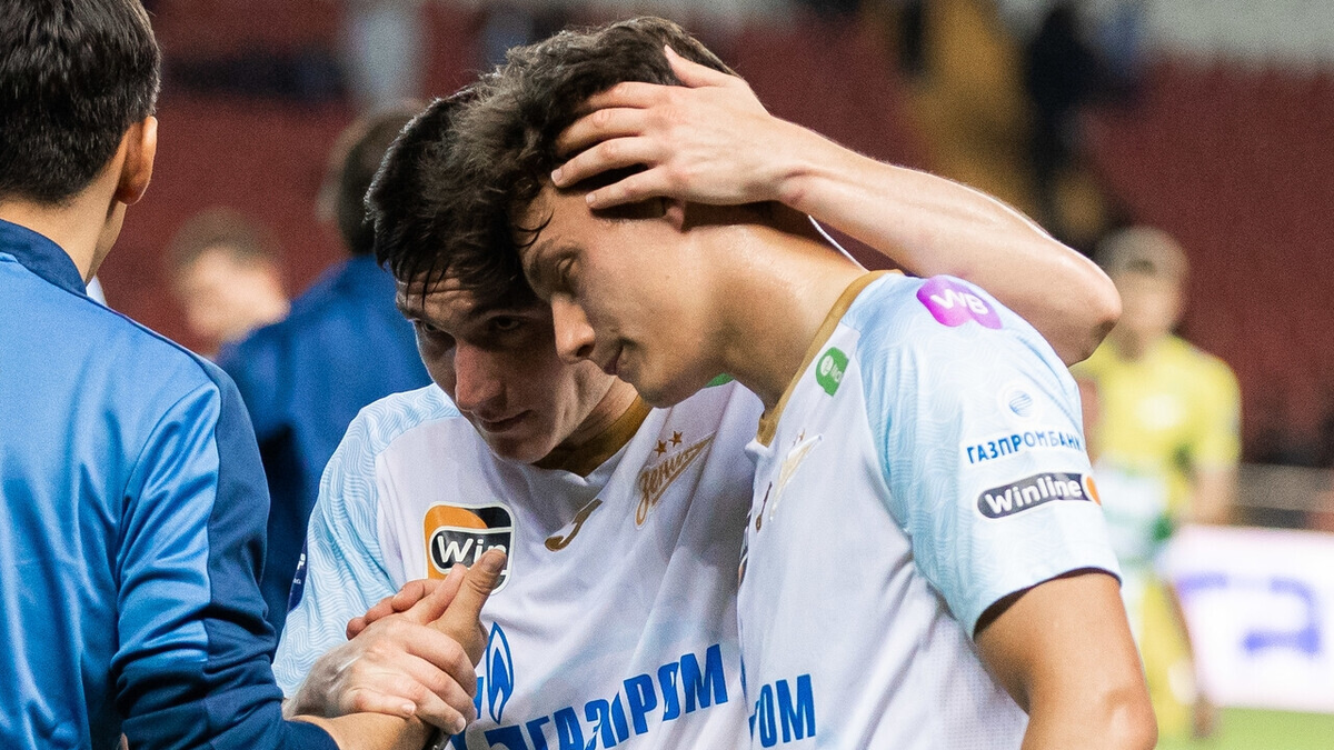 Дмитрий Васильев (на переднем плане). Фото: ФК "Зенит"