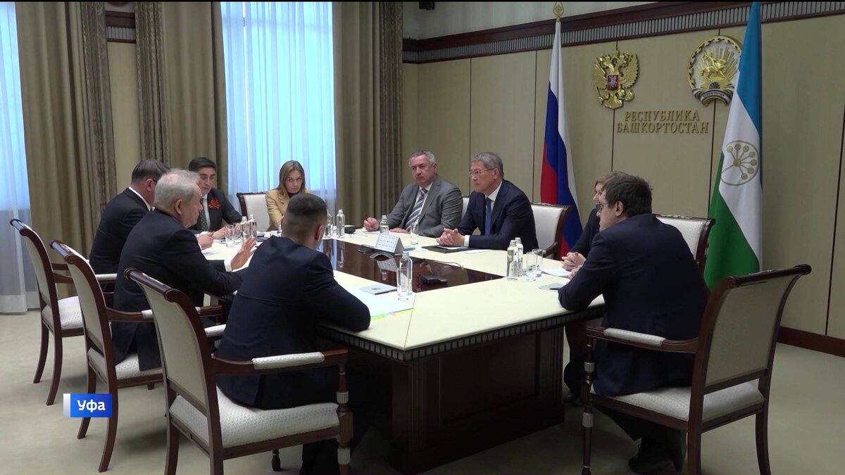    Глава Башкортостана встретился с руководителем Ространснадзора Виктором Басаргиным