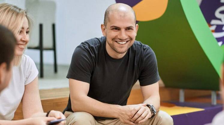     Владимир Овелян