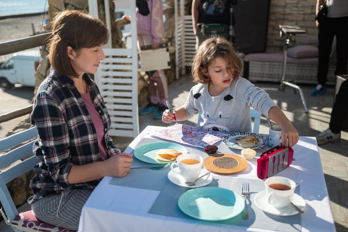 Источник фото: https://www.kino-teatr.ru/kino/movie/ros/160271/foto/1539969/