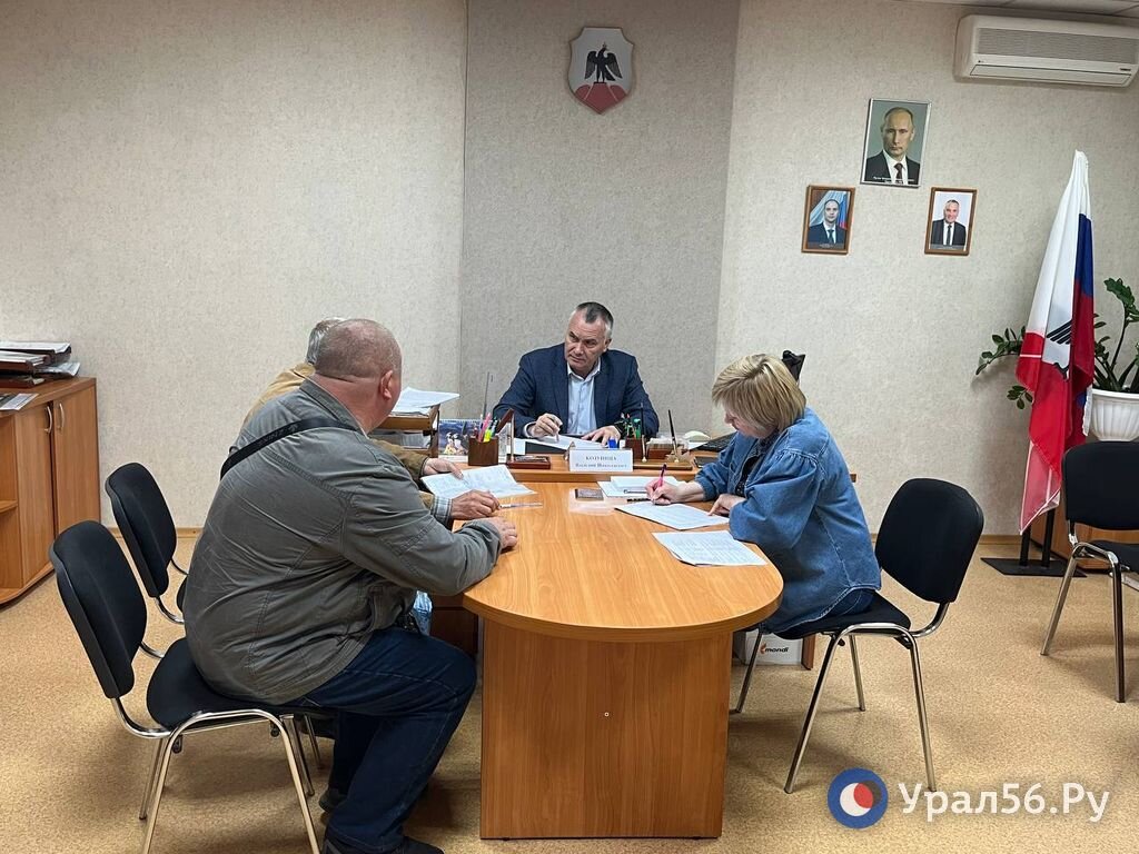   Хватит ли сертификата на покупку квартиры? Глава Орска снова провел прием пострадавших от наводнения