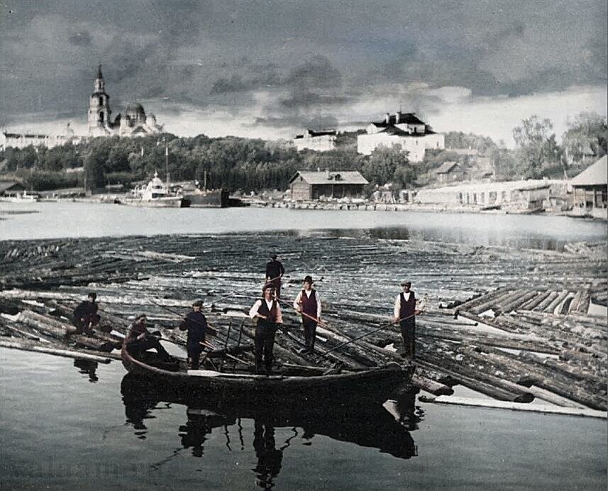 Сплав леса по Монастырской бухте (1925)