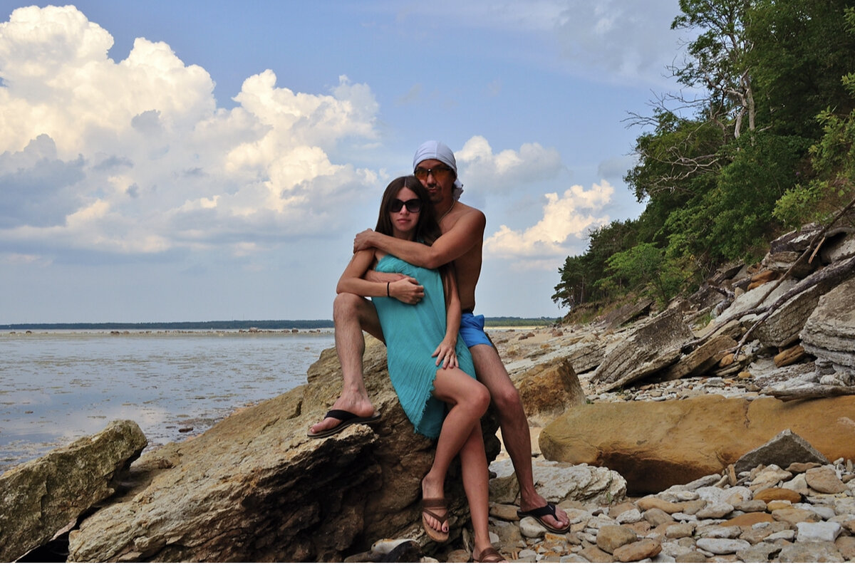 Это мы с женой в Эстонии. 