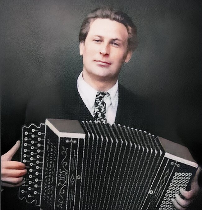 Алексей Иванович Фатьянов (1919 — 1959) — русский советский поэт, участник Великой Отечественной войны