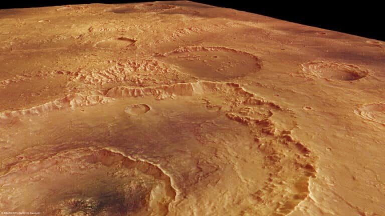    Область Сиренум в южном полушарии Марса / © ESA, DLR, FU Berlin (G. Neukum)