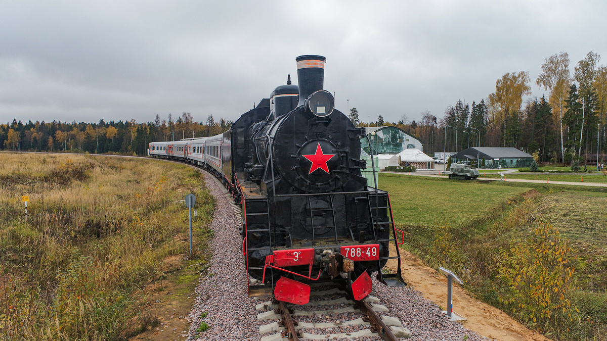 Паровоз Эр-788-49. Фото: https://parkpatriot.ru