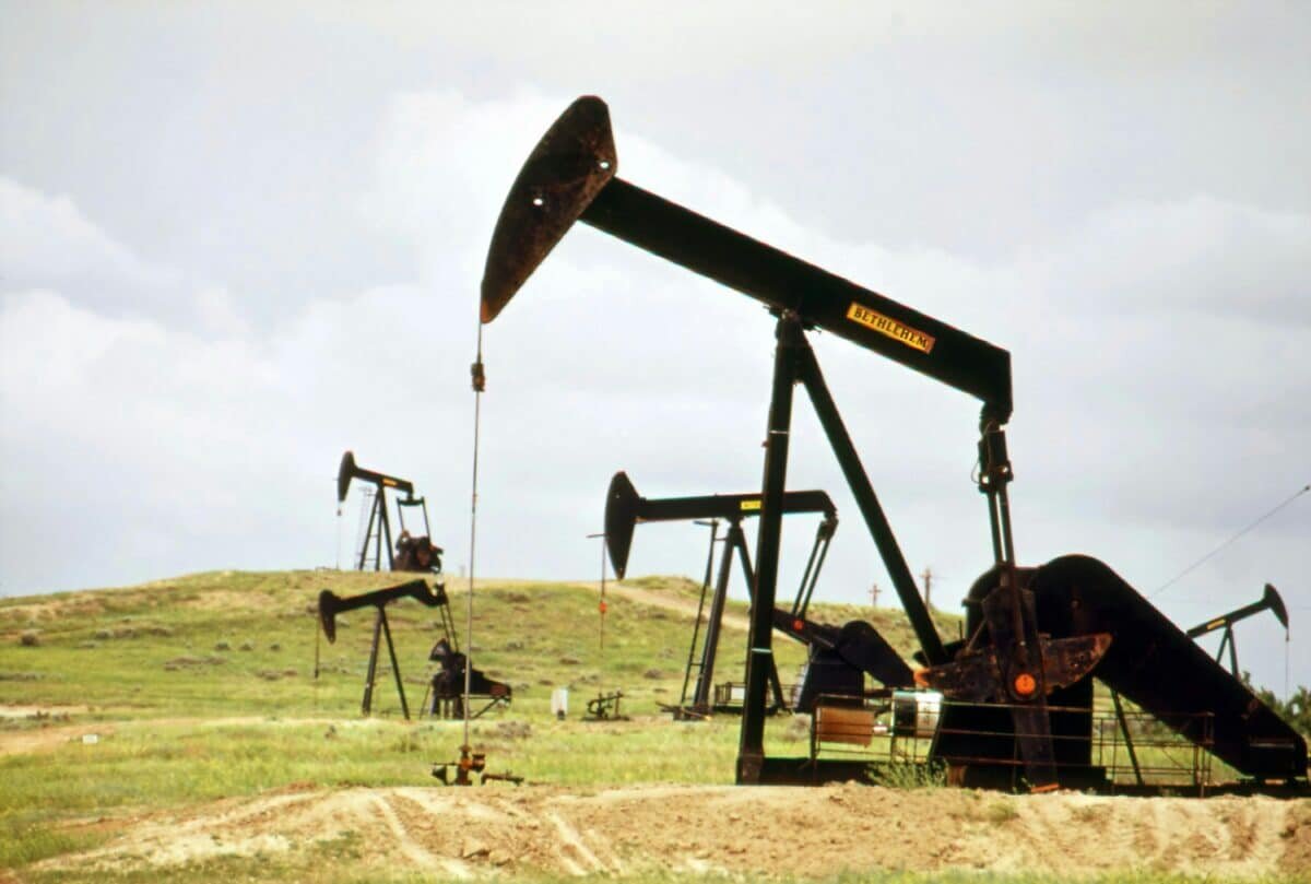    Нефтедобыча / © Documerica, unsplash.com