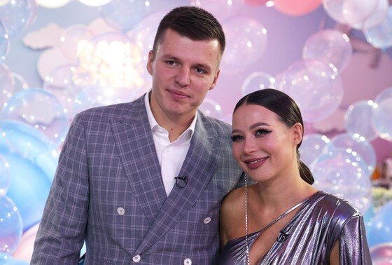    Блогеры Артем и Валерия Чекалины