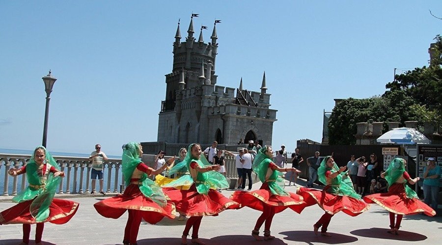 День индийской культуры во дворце-замке «Ласточкино гнездо» // Фото: пресс-служба Министерства культуры Республики Крым