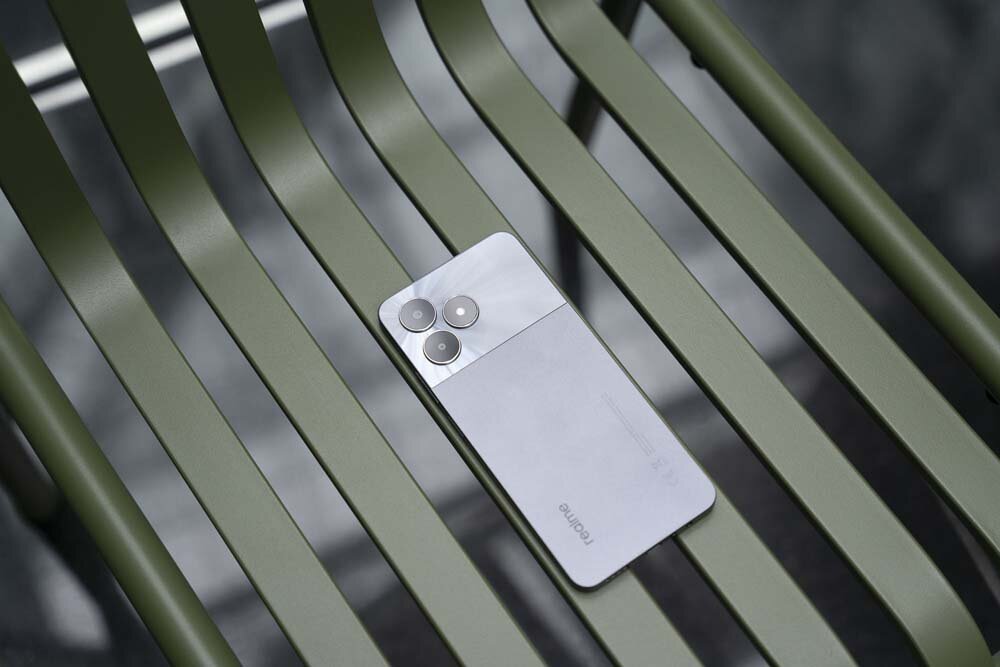 Дизайн смартфона Realme Note 50