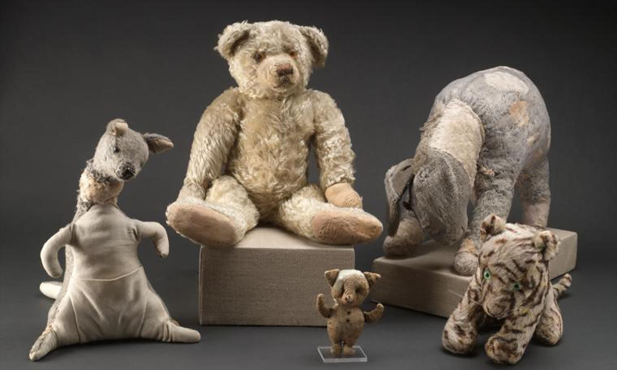 Прототипы Кенги, Винни-пуха, Пятачка, Иа и остальных. Настоящие игрушки Кристофера Робина