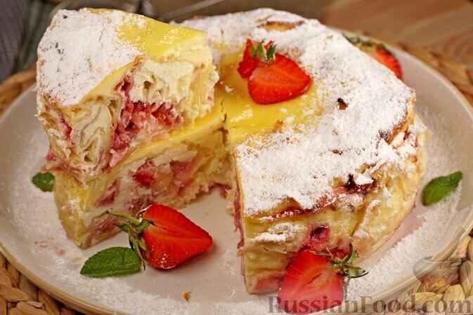 лаваш, творог, клубника, яйца, сметана, масло сливочное, сахар, крупа манная, сахар ванильный, пудра сахарная