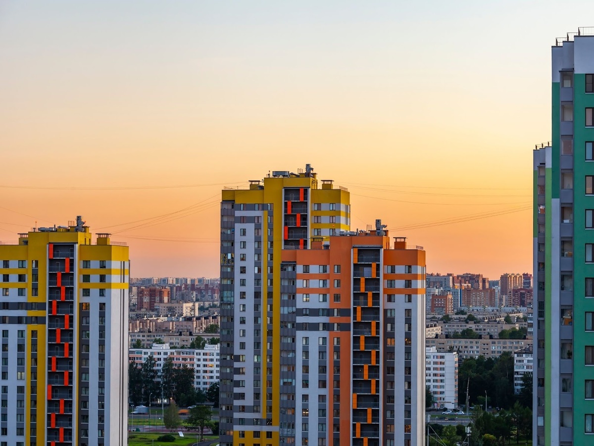 Виды современных кварталов Санкт-Петербурга. Источник: Shutterstock