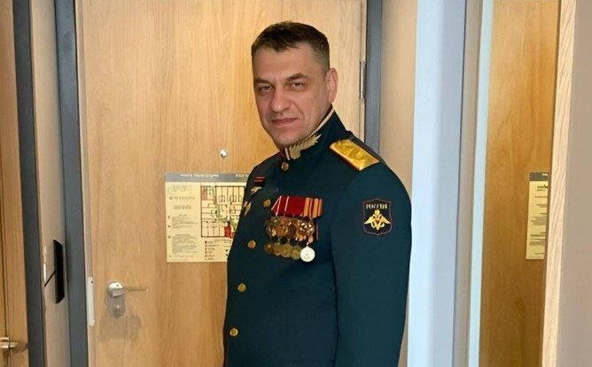 Генерал Ахмедов как бы в отпуске. Но не совсем...