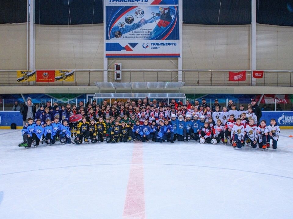   "Скифы" на "Кубке Владислава Третьяка" . Источник: хоккейная школа "Скифы"