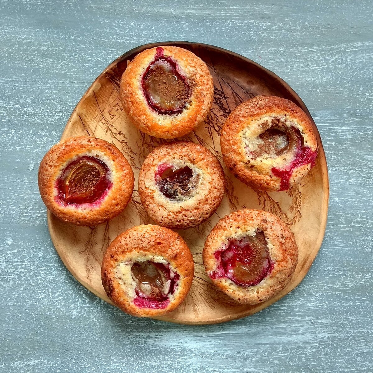 Запахи выпечки предпочтительнее, но одними кексами сыт не будешь