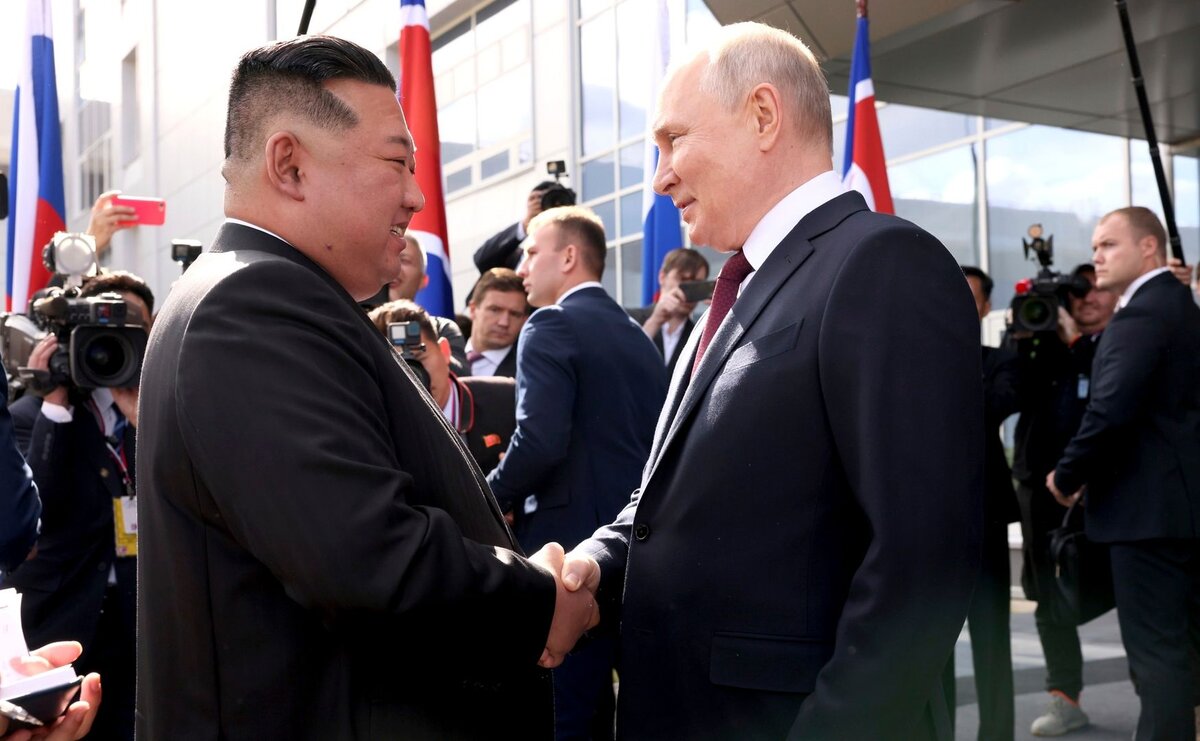    Президент России Владимир Путин и лидер КНДР Ким Чен Ын © Mikhail Metzel/Kremlin Pool/Global Look Press