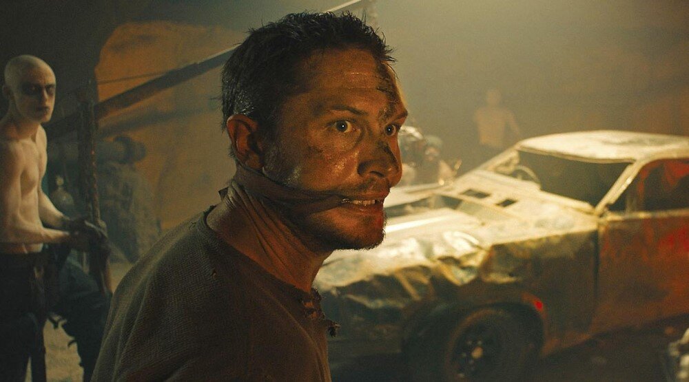     Кадр из фильма «Безумный Макс: Дорога ярости» (2015)