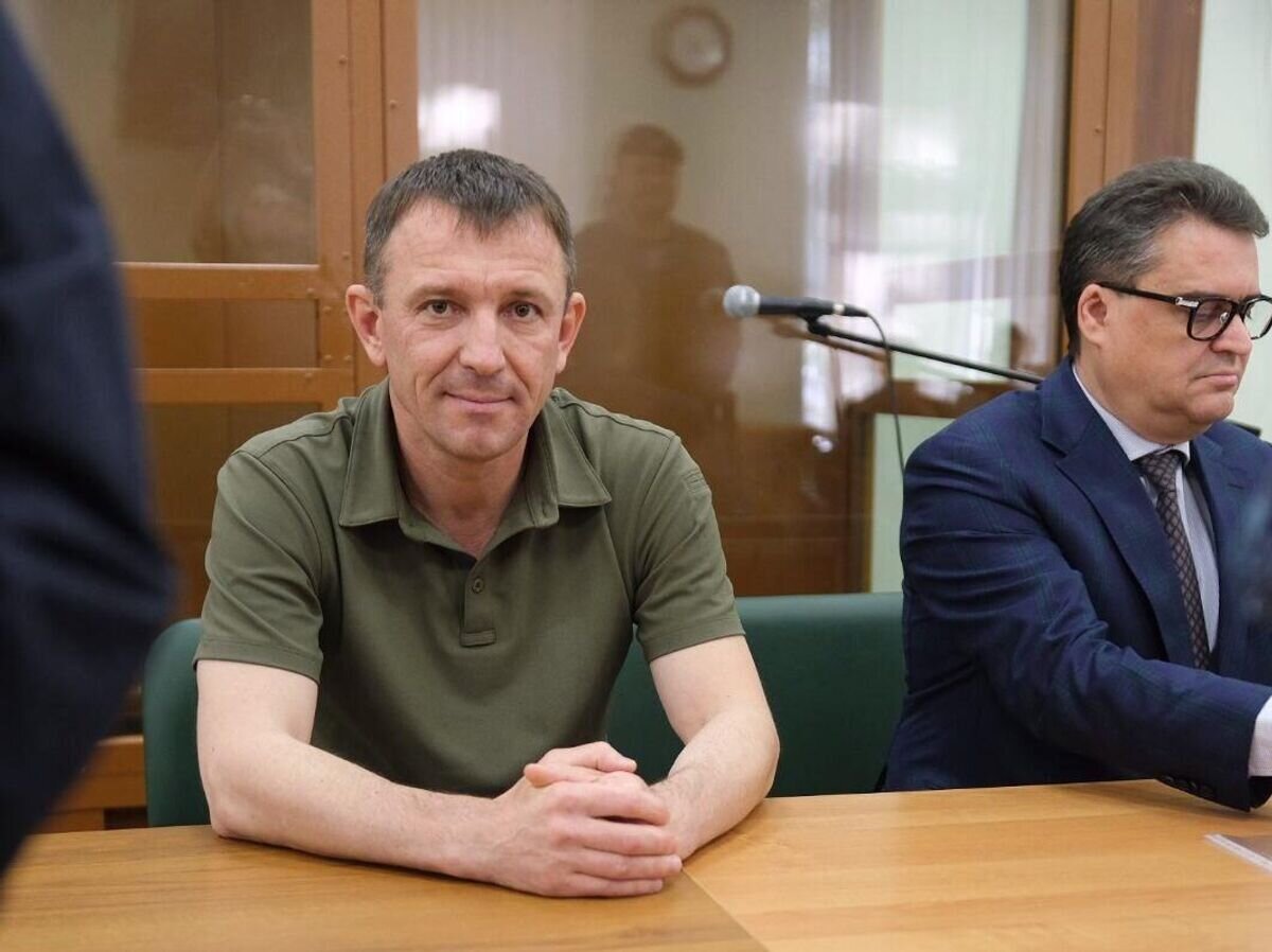    Бывший командующий 58-й общевойсковой армией генерал-майор Иван Попов в зале заседаний Второго Западного окружного военного суда© РИА Новости