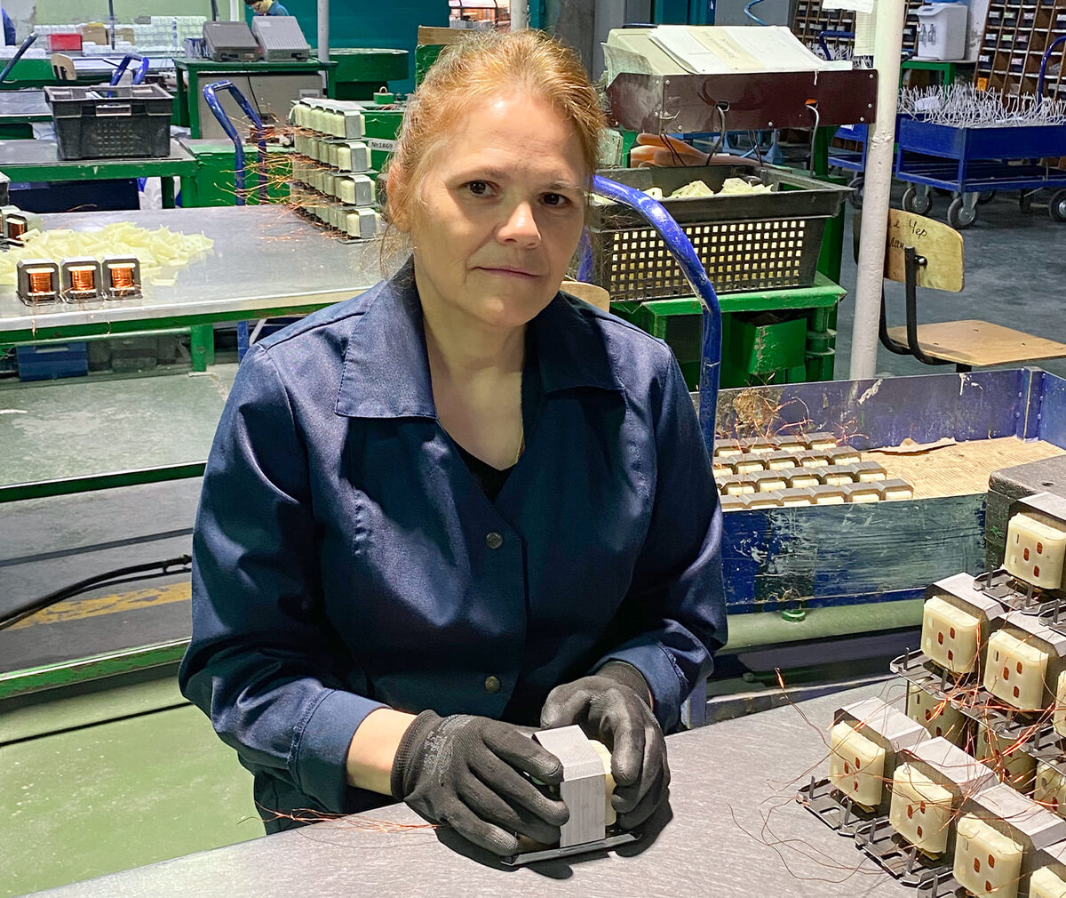 Ольга Николаевна Коркина слесарь-электромонтажник АО «КАДОШКИНСКИЙ ЭЛЕКТРОТЕХНИЧЕСКИЙ ЗАВОД»