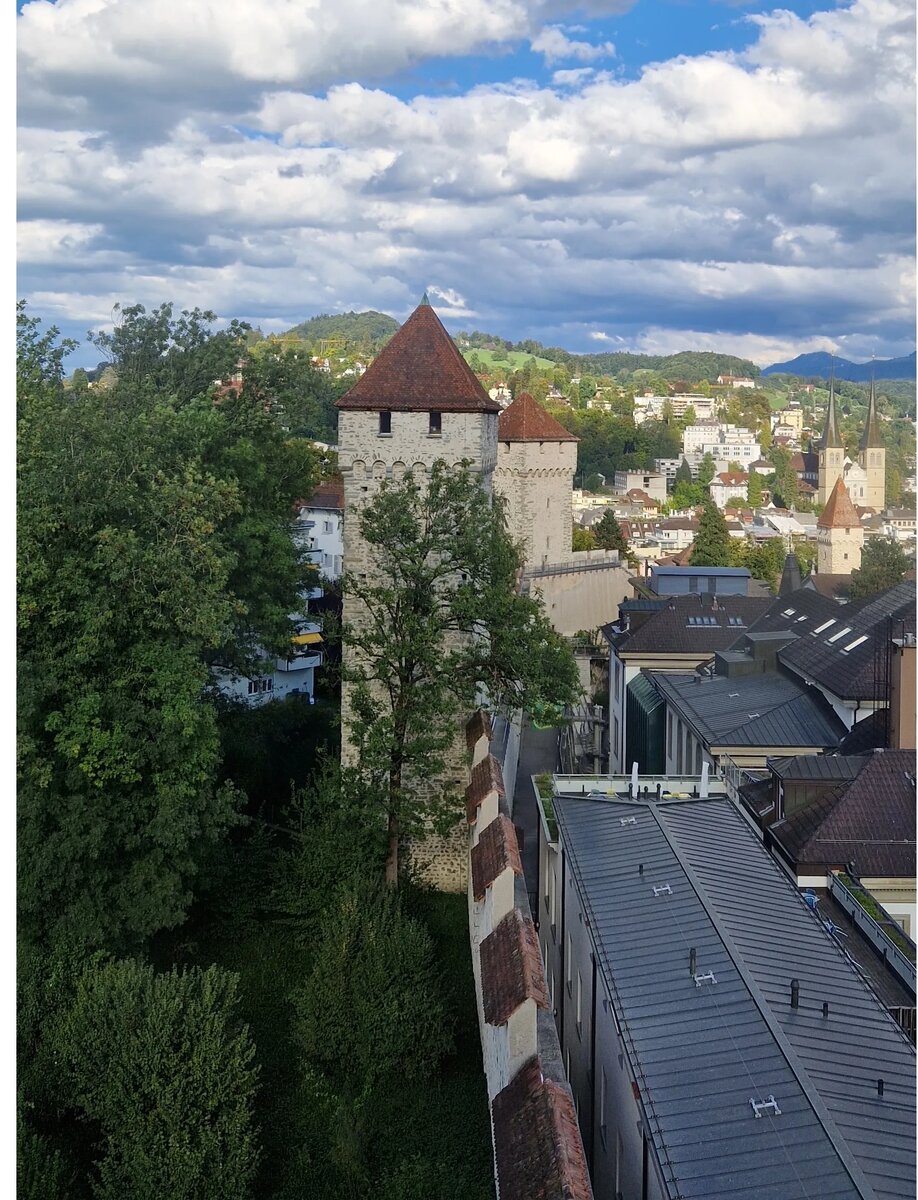 Башни крепостной стены 