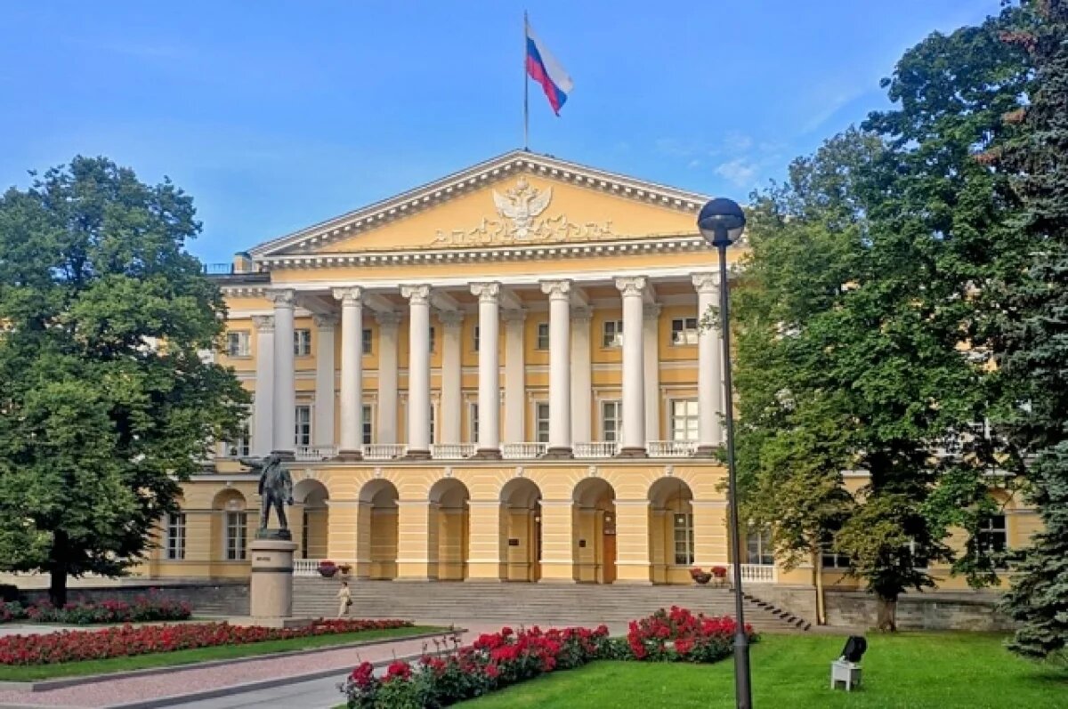    В Смольном подготовили законопроект о роспуске МО «Литейный округ»