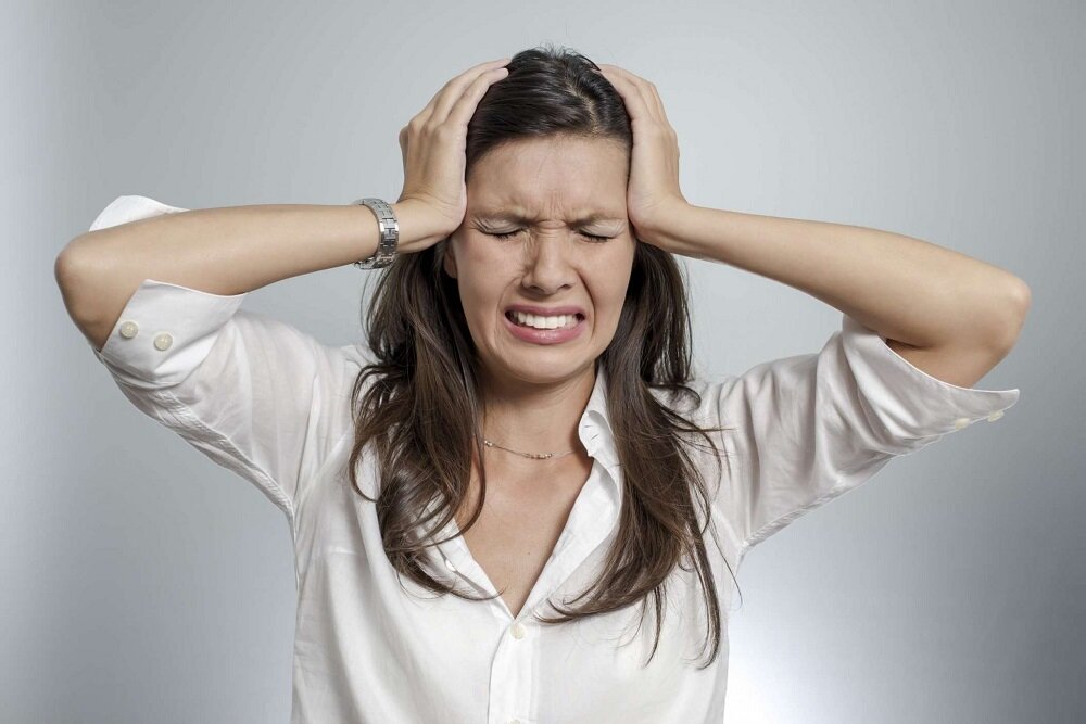 Не только мигрень: как победить понедельничную головную боль? Понедельник утром, и вы чувствуете это знакомое пульсирование в висках?
