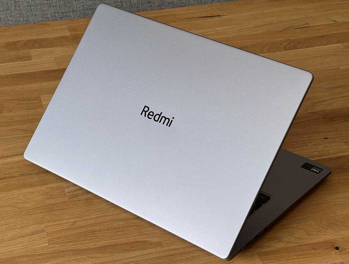 Все модели Xiaomi RedmiBook внешне похожи и различаются только размерами. Источник: notebookcheck.net