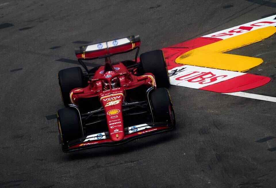    Леклер – быстрейший во второй тренировке Ф1 в Монако, Хэмилтон и Алонсо в топ-3Ferrari