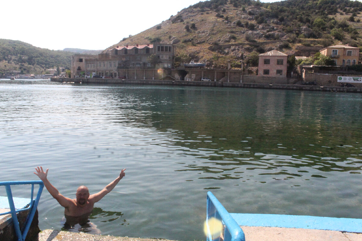 За тех, кто в море!