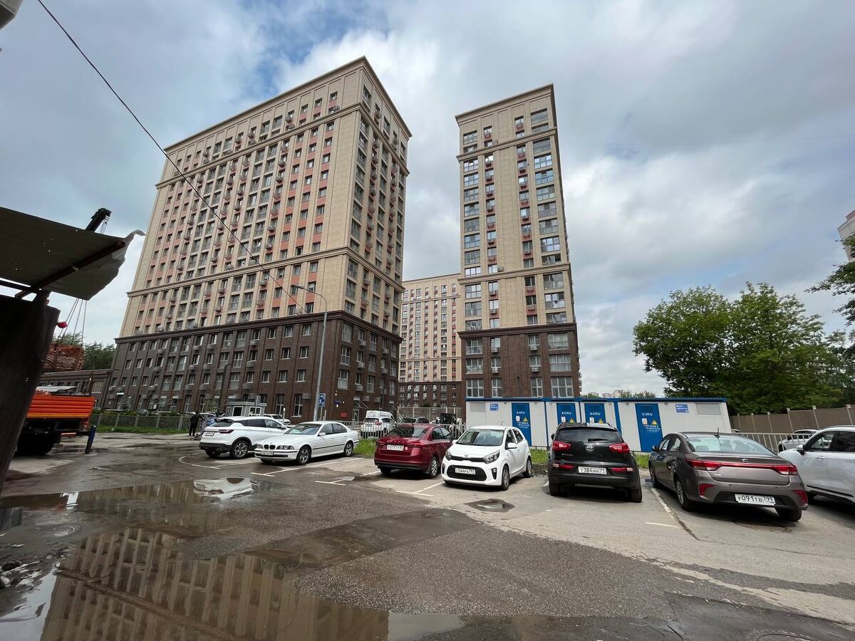 Вид от стройки Минообороны. Фото: Валерия Сальникова 