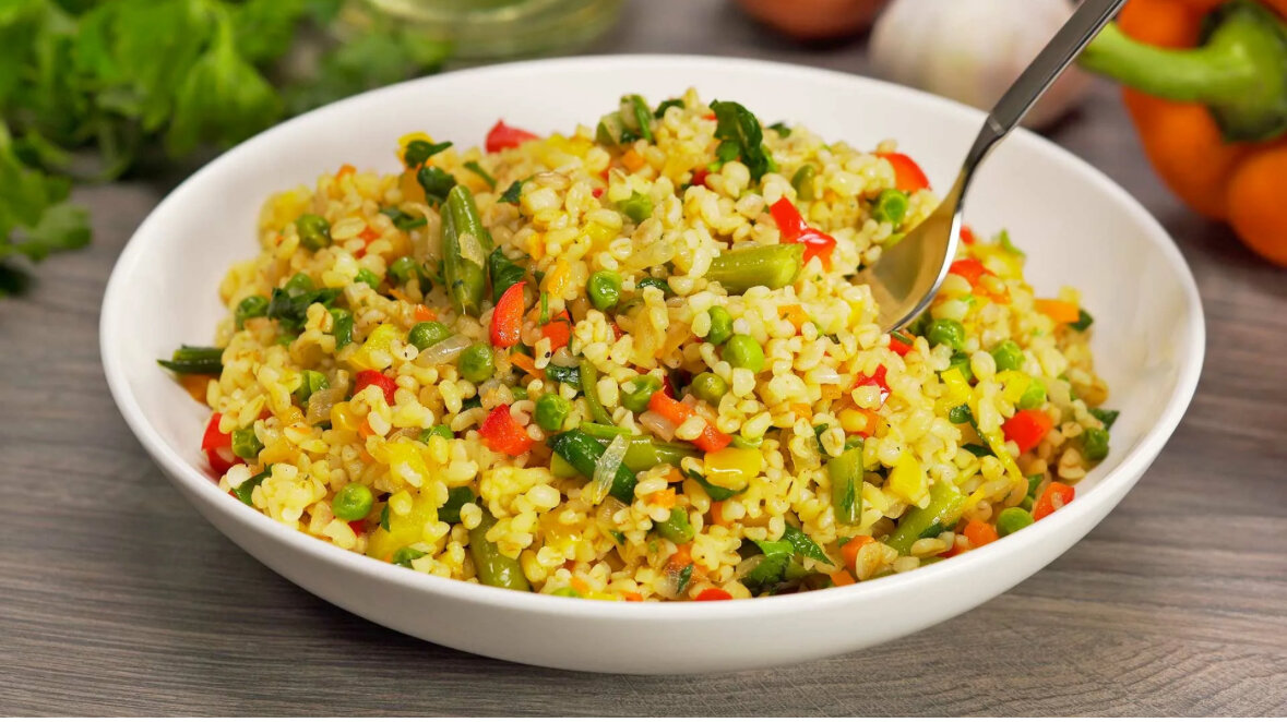 Булгур с овощами. Картинка из интернета в свободном доступе.