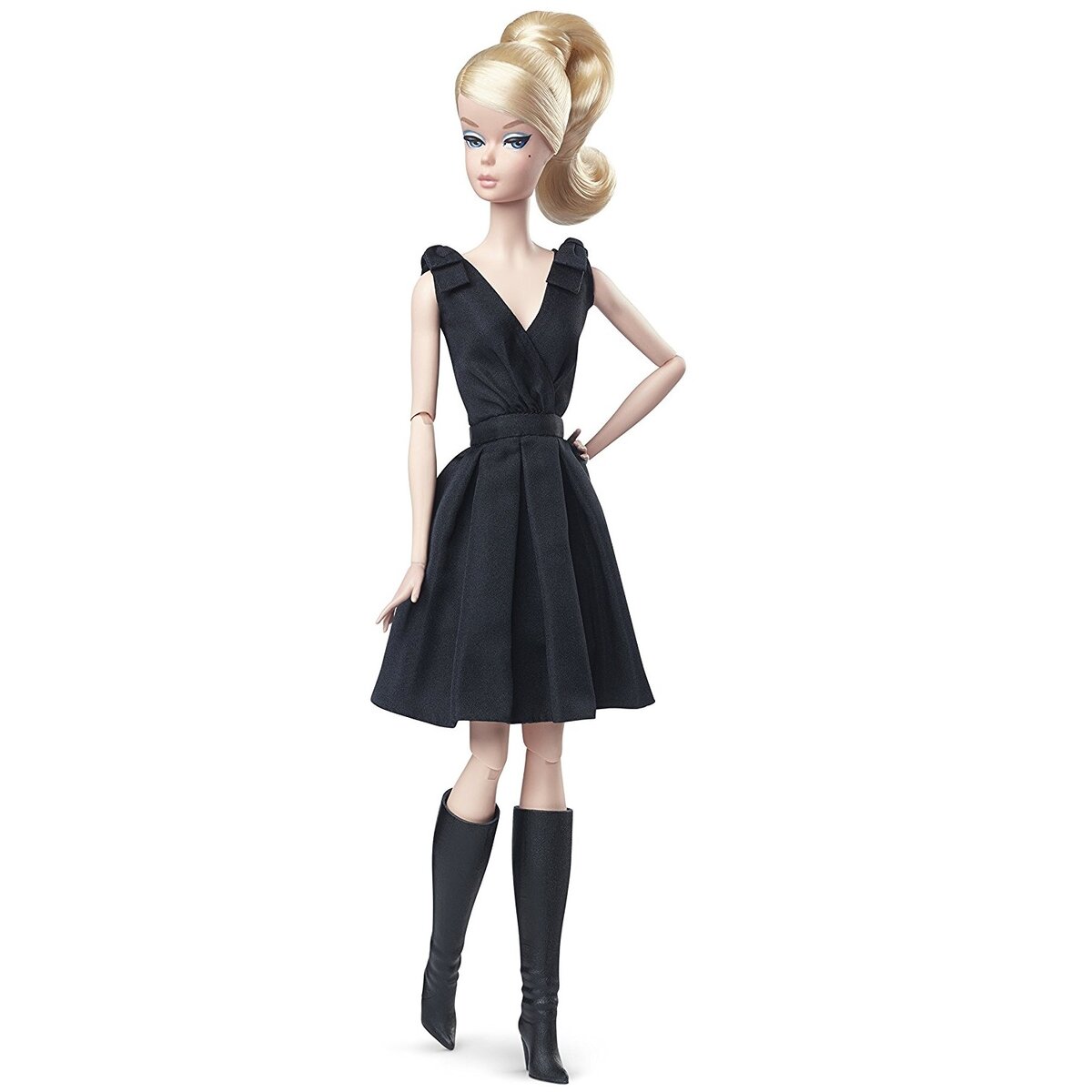  Classic Black Dress Barbie 2015. Фото из открытых источников