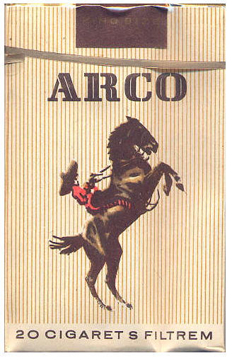 "Arco" King Size. Чехия, 1970-е годы. 20 штук с фильтром в мягкой упаковке. Цена была 6,80 крон. Производитель: CSTP Кутна Гора. Владелец торговой марки: CSTP Прага.
