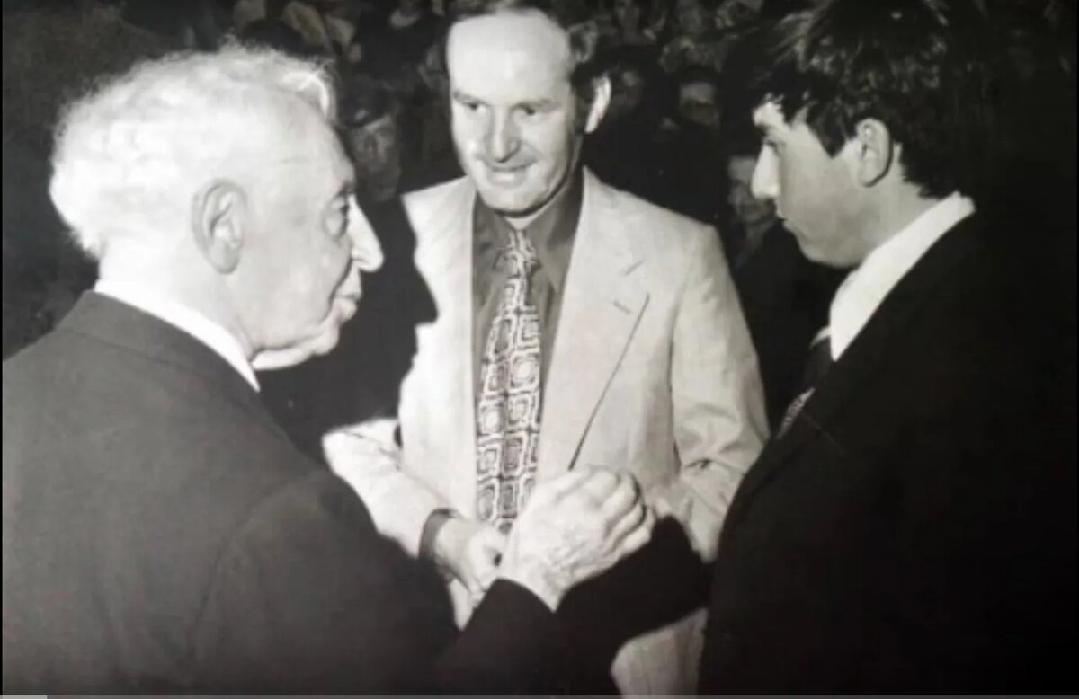 Иерусалим, 1974 год. Слева направо:  Артур Рубинштейн,  Арье Варди и Ефим Бронфман. Из личного архива Ефима Бронфмана
