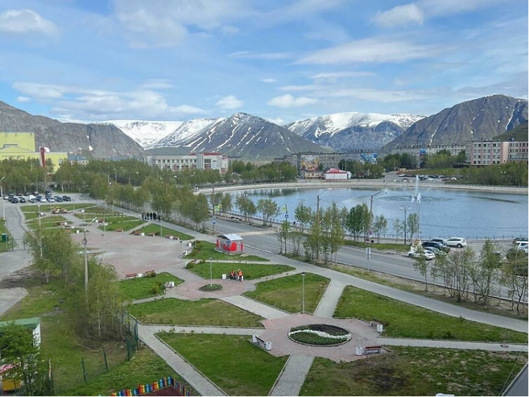 Sokroma «Гиперборея» расположен недалеко от горнолыжных спусков Хибин и рассчитан на 45 номеров.