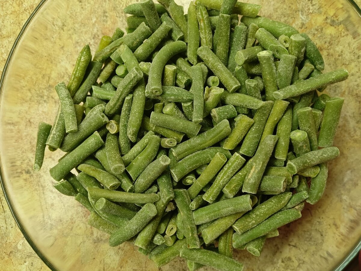 Замороженную фасоль можно обдать кипятком 