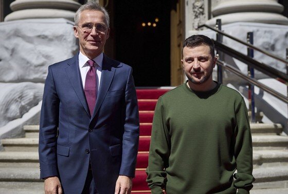    Йенс Столтенберг и Владимир Зеленский