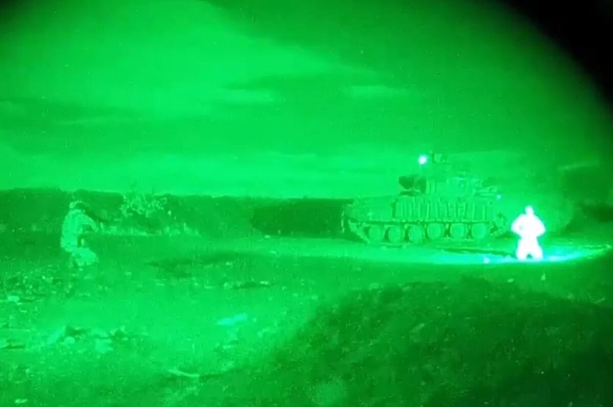    Боец ВСУ угнал танк и перешел на сторону России.