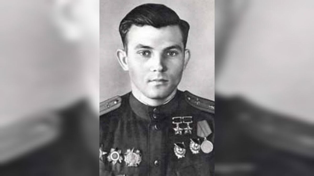    105 лет назад родился курянин, дважды Герой Советского Союза Григорий Мыльников