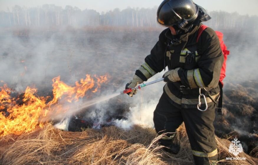    МЧС: В России пожар может охватить 25 тысяч населенных пунктов