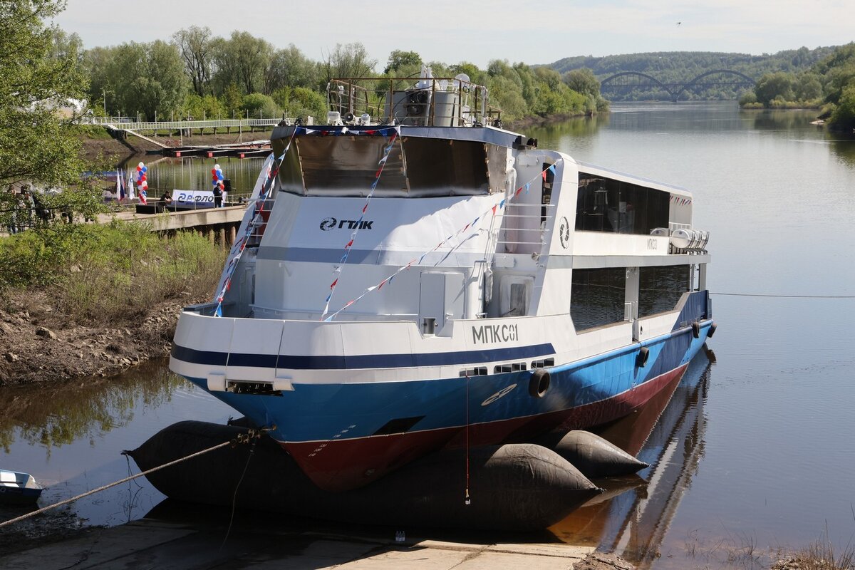 Глеб Никитин и Евгений Дитрих приняли участие в спуске на воду трех судов в  Нижегородской области | Мой Нижний Новгород | Дзен